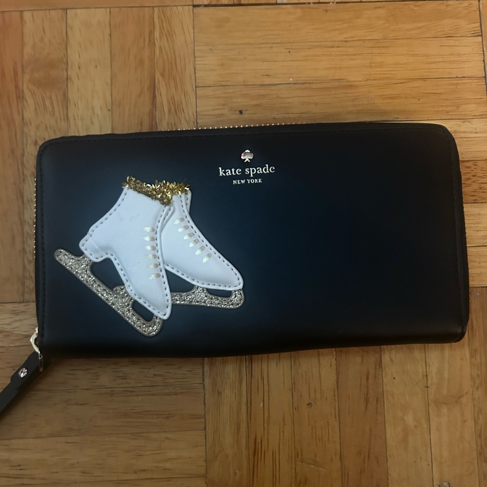 Kate Spade NYC Rockefeller Center Skating Leather Accordion Wallet black
